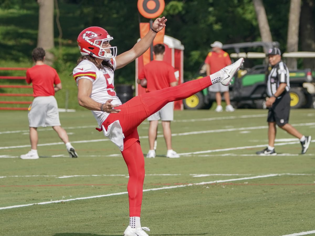 Two Chiefs out for season after training camp injuries