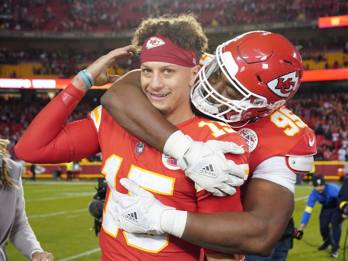 Chiefs QB Patrick Mahomes not getting involved in DL Chris Jones' holdout:  'I just talk about football, and how he's doing'