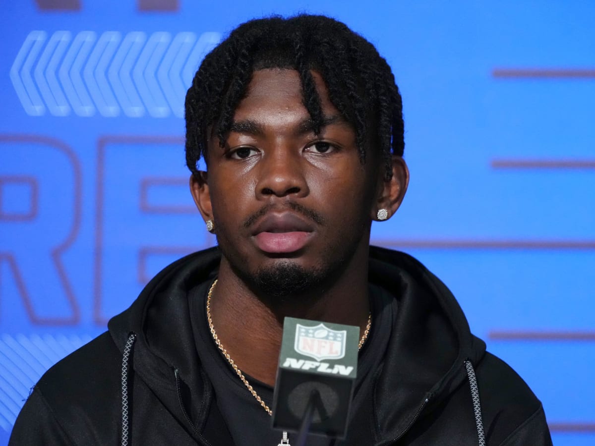 Is Justyn Ross the Kansas City Chiefs' secret superstar? Fans go crazy over  training camp pass