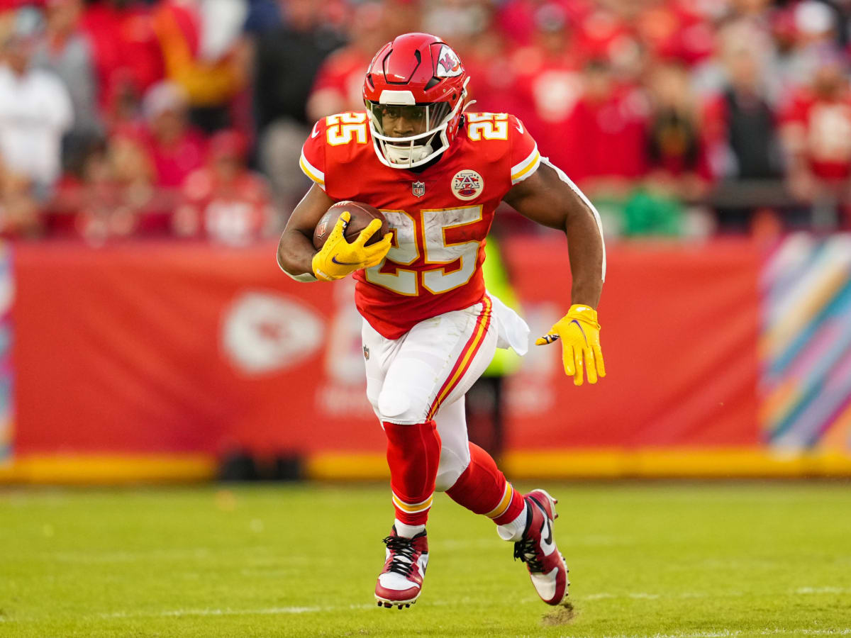 KC Chiefs: Running back situation after Clyde Edwards-Helaire injury