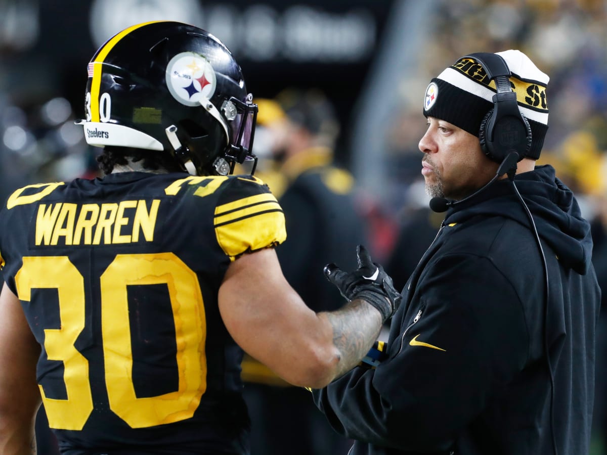 Report, Pittsburgh Steelers sign former interim OC, RB Coach Eddie Faulkner  to contract extension -