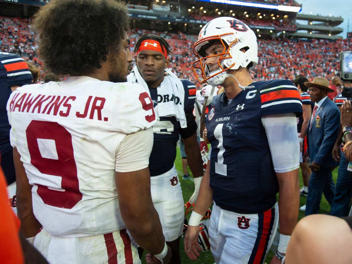 Oklahoma Sooners QB Michael Hawkins Jr. had one of the best moments you will see and it wasn't on the field