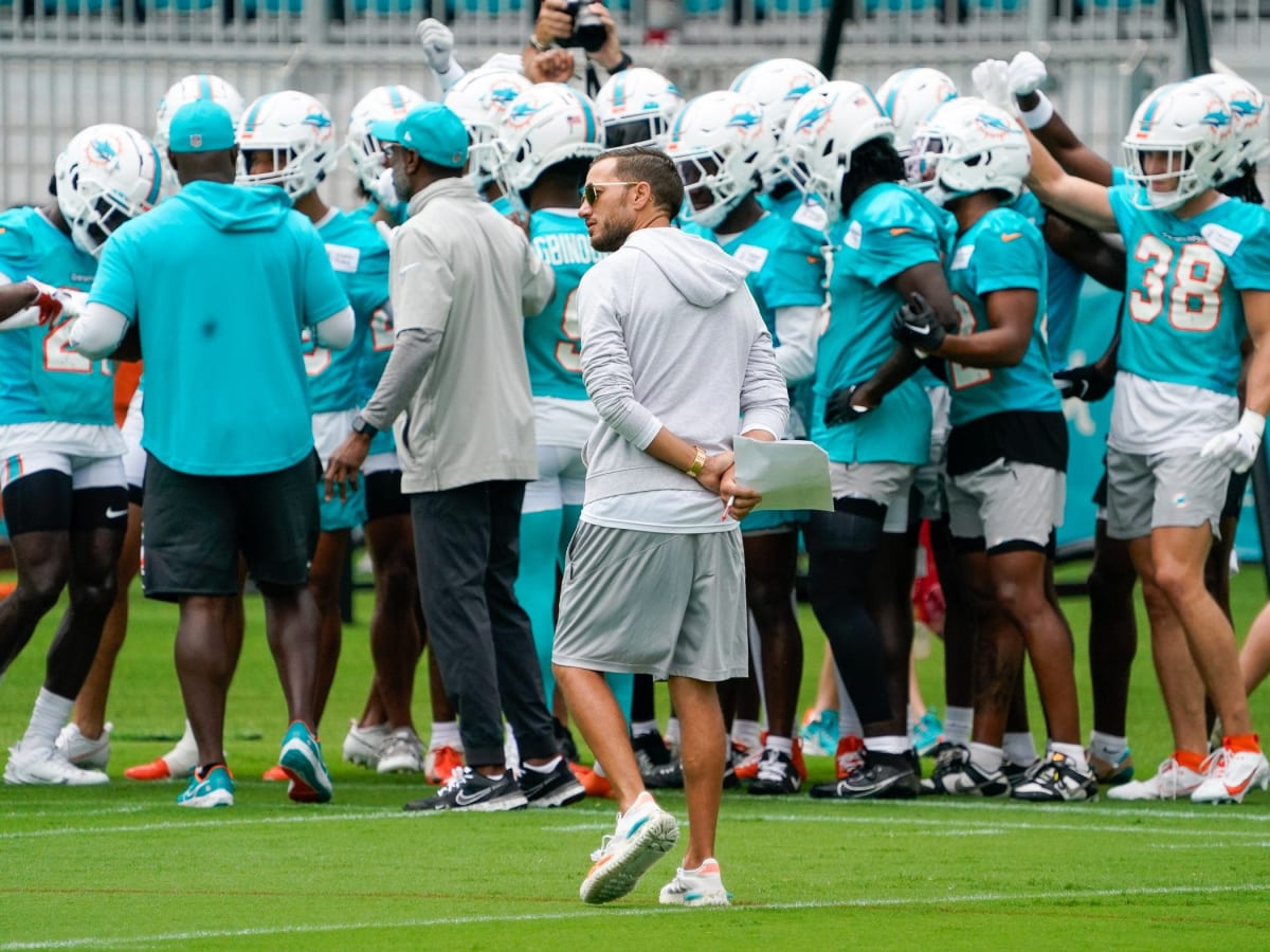 Miami Dolphins depth chart 2022: Predicting the 53-man roster after  Preseason Week 1 - The Phinsider