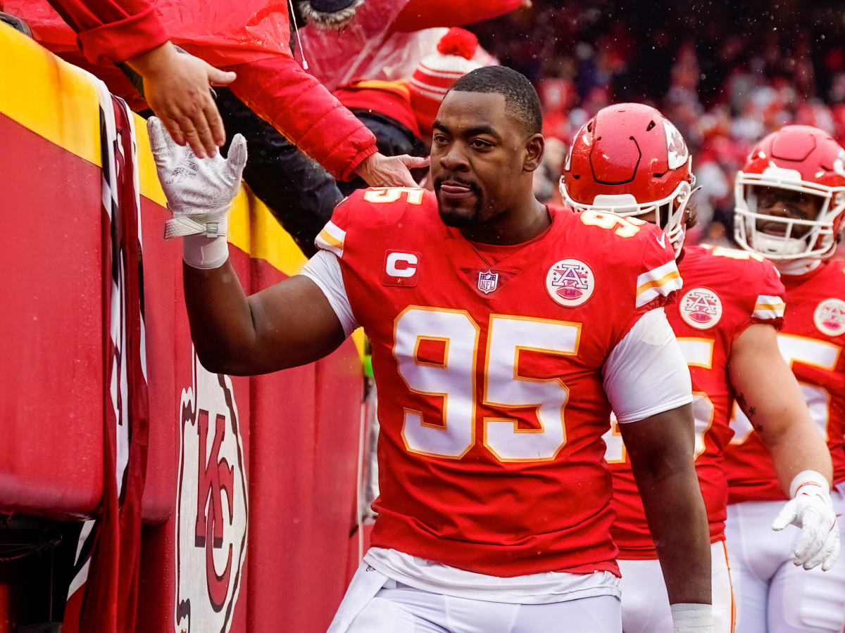 All-Pro DT Chris Jones fails to report to Chiefs for start of