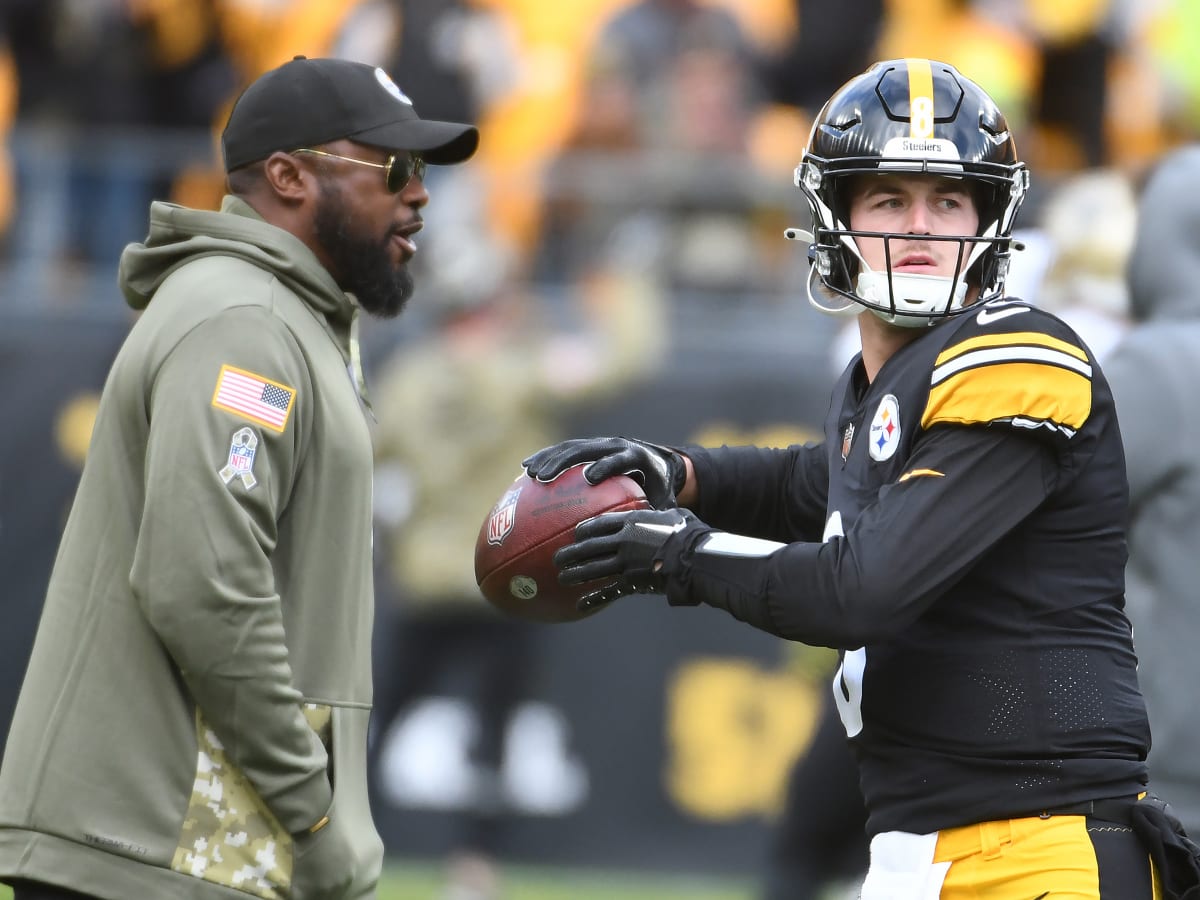 Steelers Coach Tomlin Won't Hold QB Kenny Pickett Back In Preseason