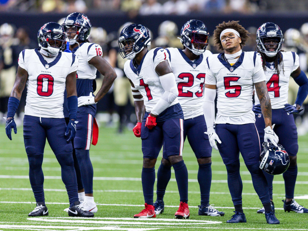 September 12, 2021: Houston Texans defensive back Desmond King (25) leaves  the field after an NFL football game between the Jacksonville Jaguars and  the Houston Texans at NRG Stadium in Houston, TX.