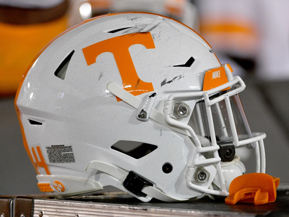 Tennessee Announces Uniforms For 2022 Season Opener