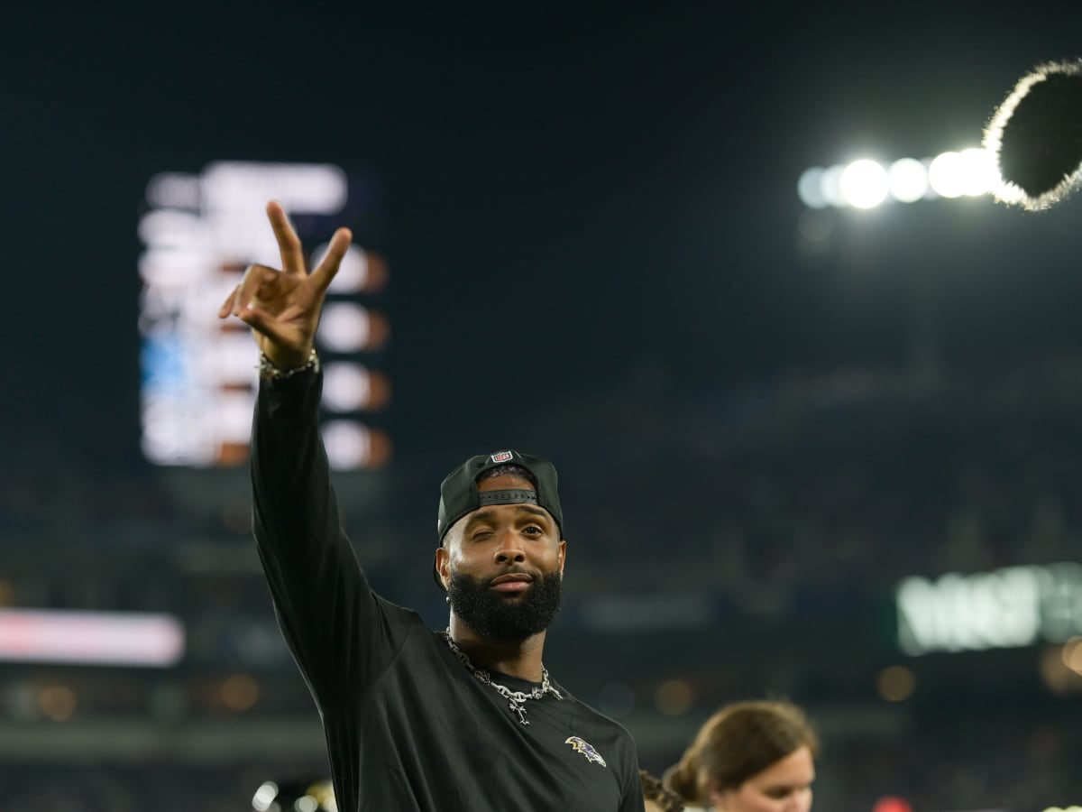 Baltimore Ravens Fans - Odell knows how to pull of a visor