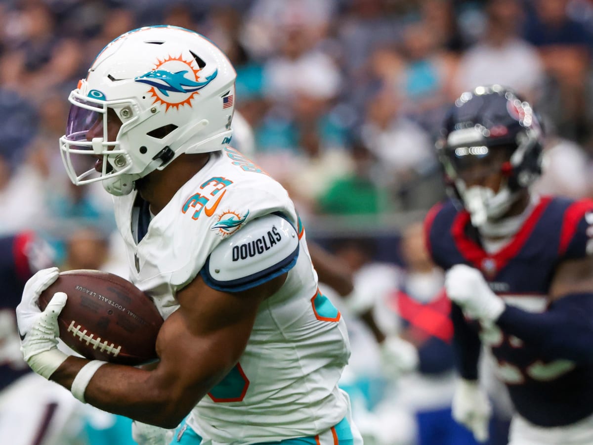 Miami Dolphins News: What To Expect From De'Von Achane in Week 3?