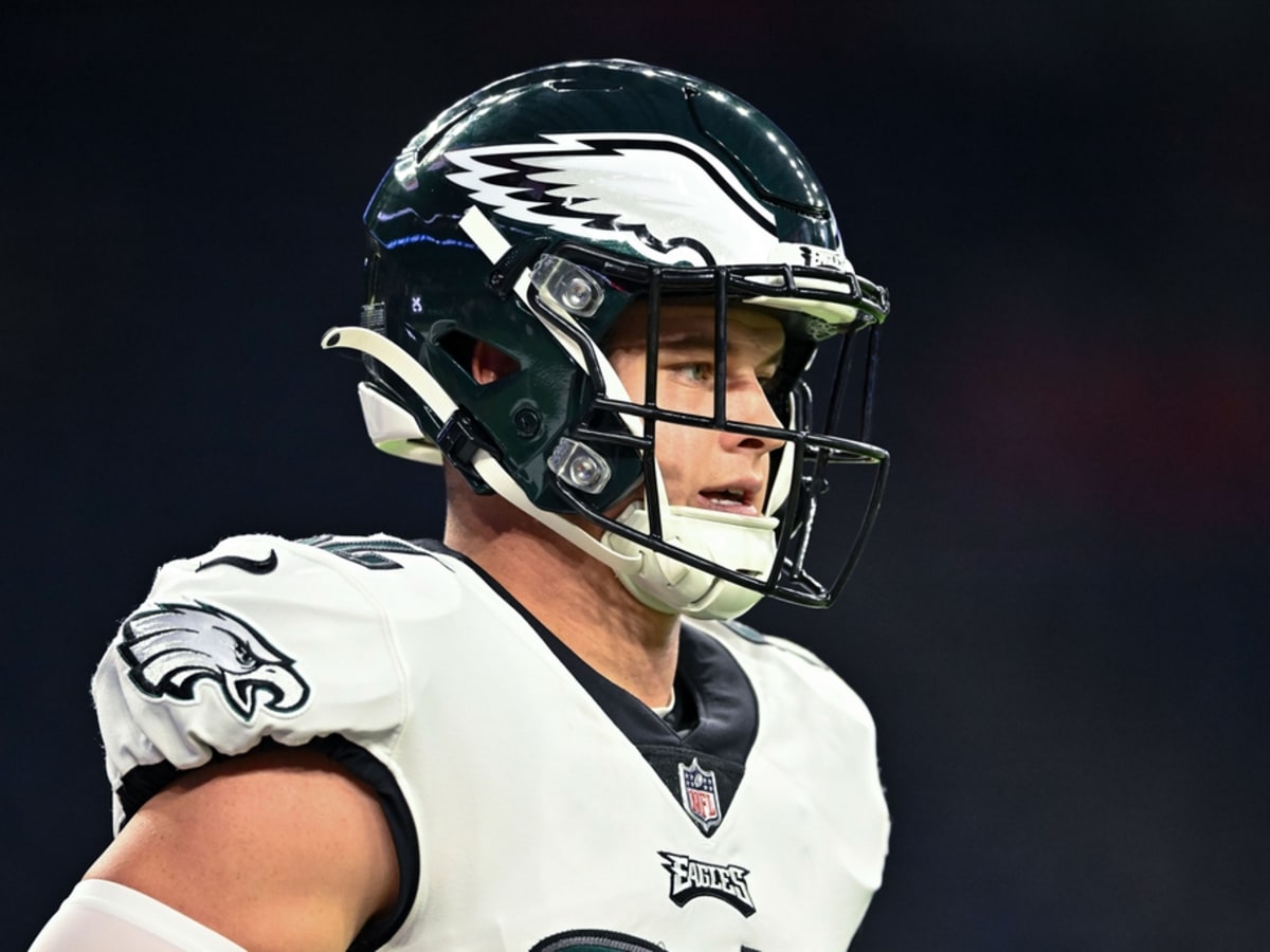 Eagles Place Starting LB on IR, List 4 Players on Tuesday Injury Report