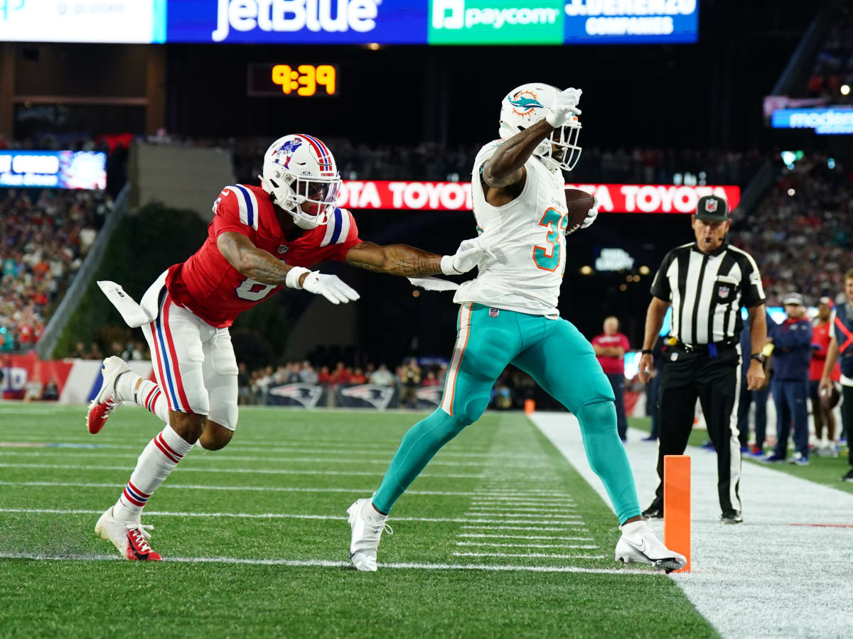 Mostert runs for 2 TDs, Tagovailoa throws for another as Dolphins hold off  Patriots 24-17