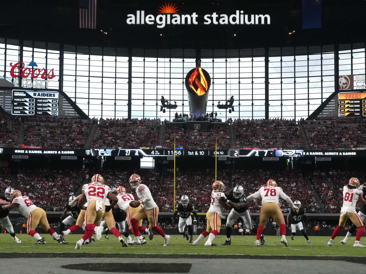 First look: Las Vegas Raiders don full uniforms in Allegiant Stadium for  first time