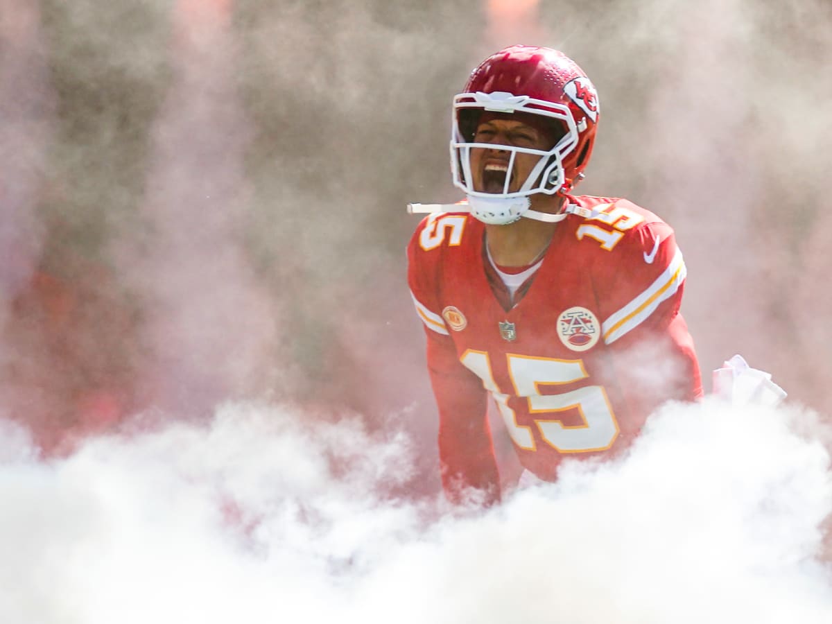 Chiefs' Patrick Mahomes sets the NFL record for the fastest to