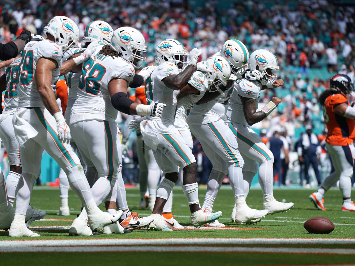 Miami Dolphins announce team award winners for the 2022 NFL