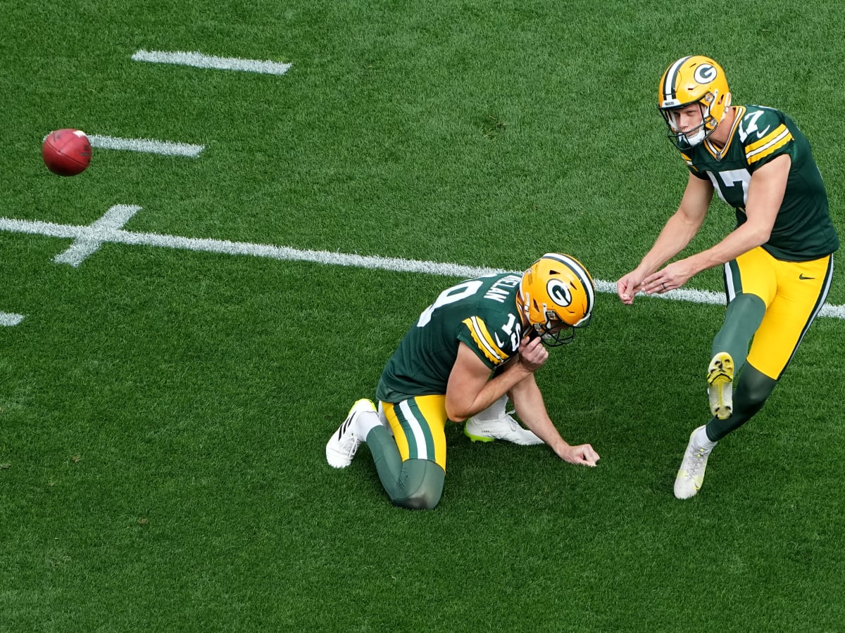 Anders Carlson trying 'to fix the tempo' as Green Bay's kicker