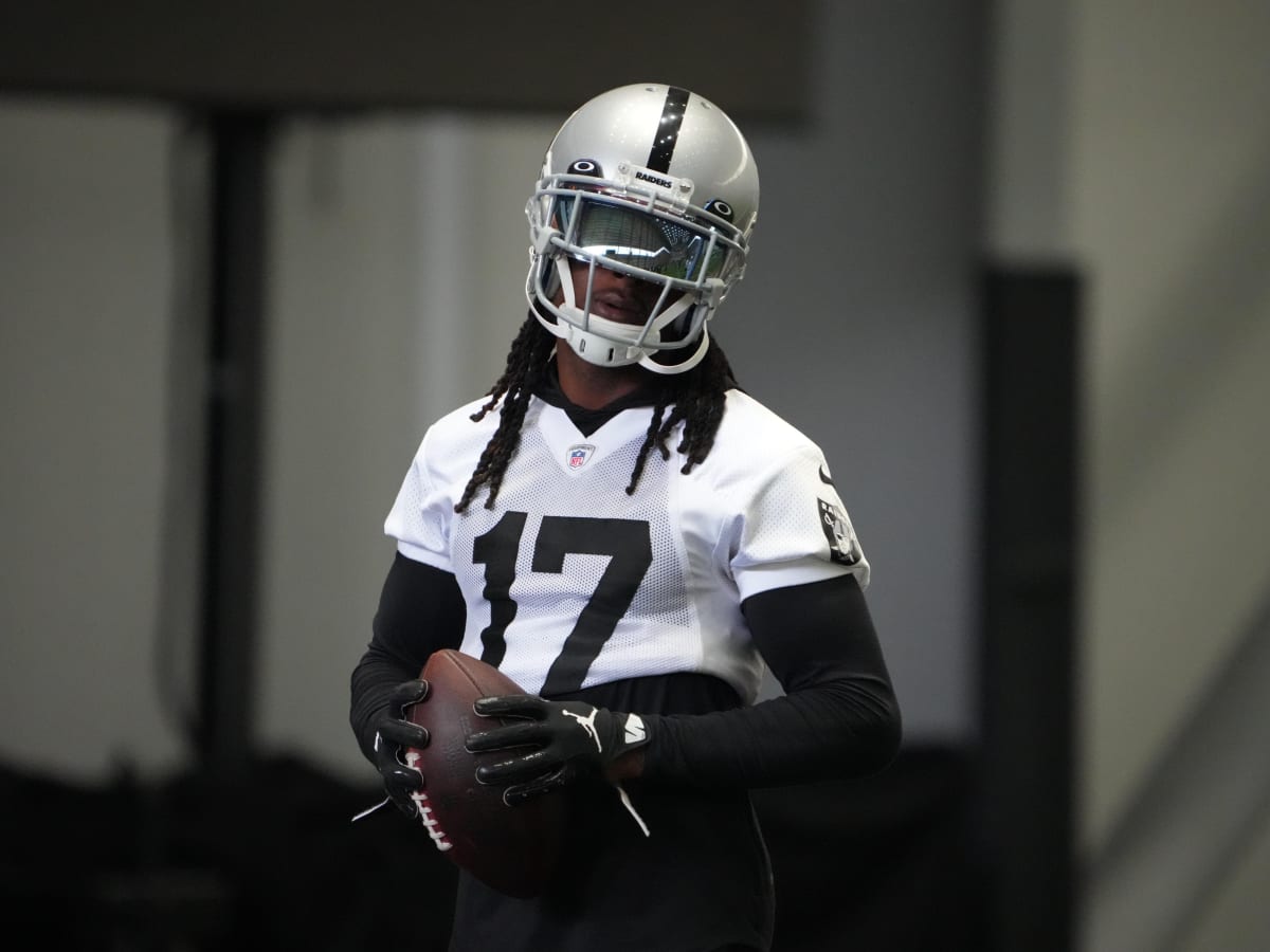 Las Vegas Raiders Davante Adams plays against his former team on