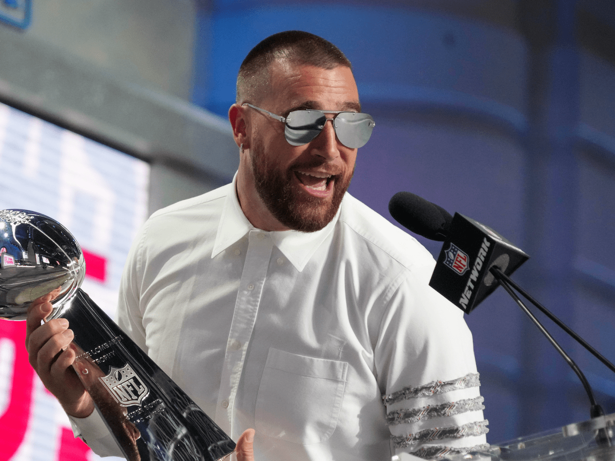 Travis Kelce's 'Smart Tactic' in New Photo Praised