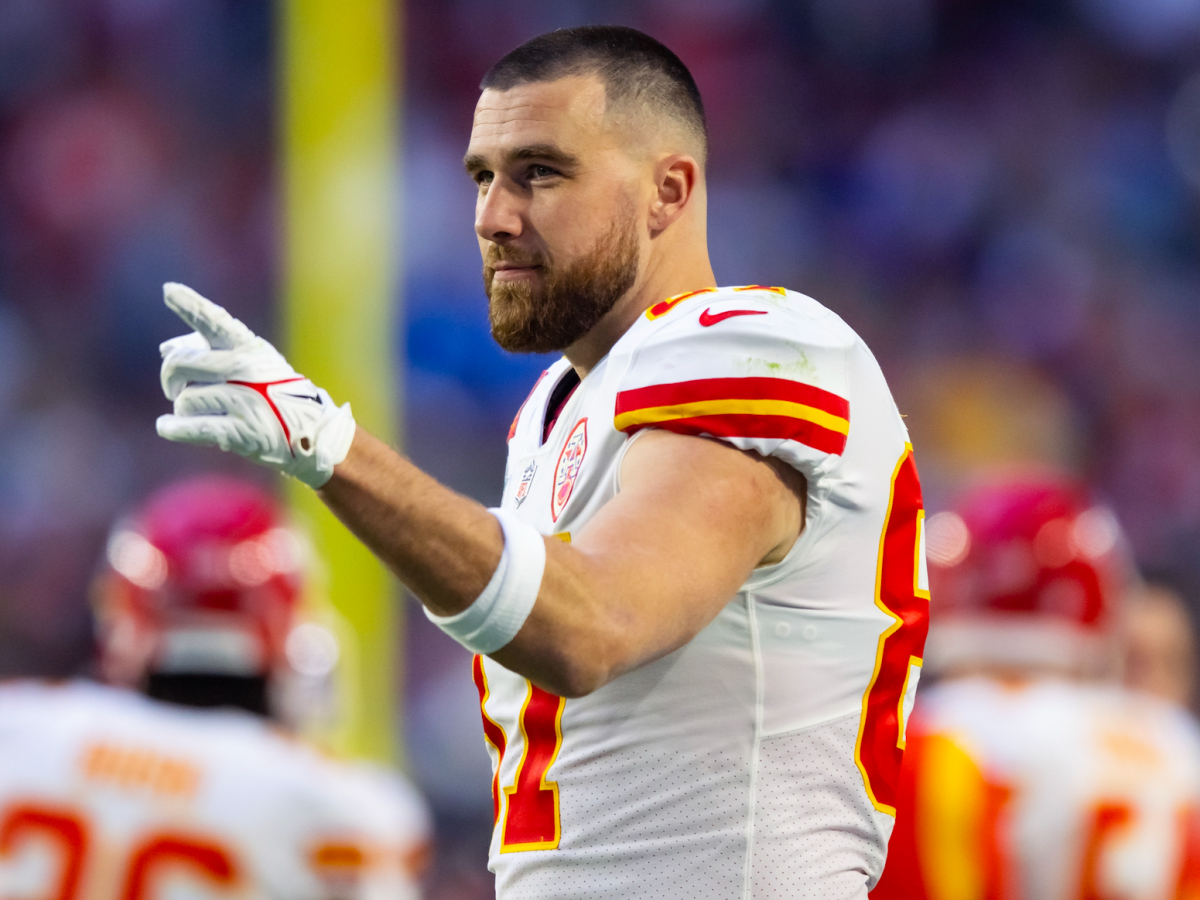 Should the Chiefs Consider an Alternate Uniform? - Arrowhead Live