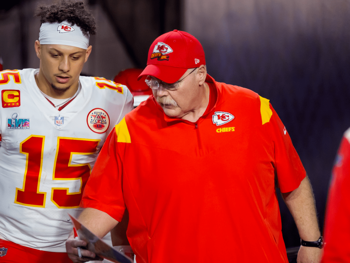 Kansas City Chiefs Report LIVE: Patrick Mahomes, JuJu Smith-Schuster, OBJ &  Kadarius Toney