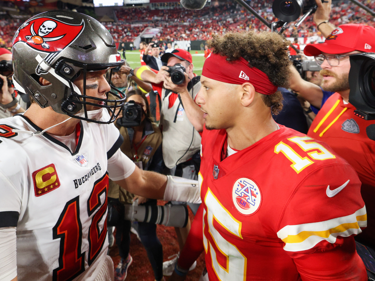 The Chiefs get their new Super Bowl rings - NBC Sports