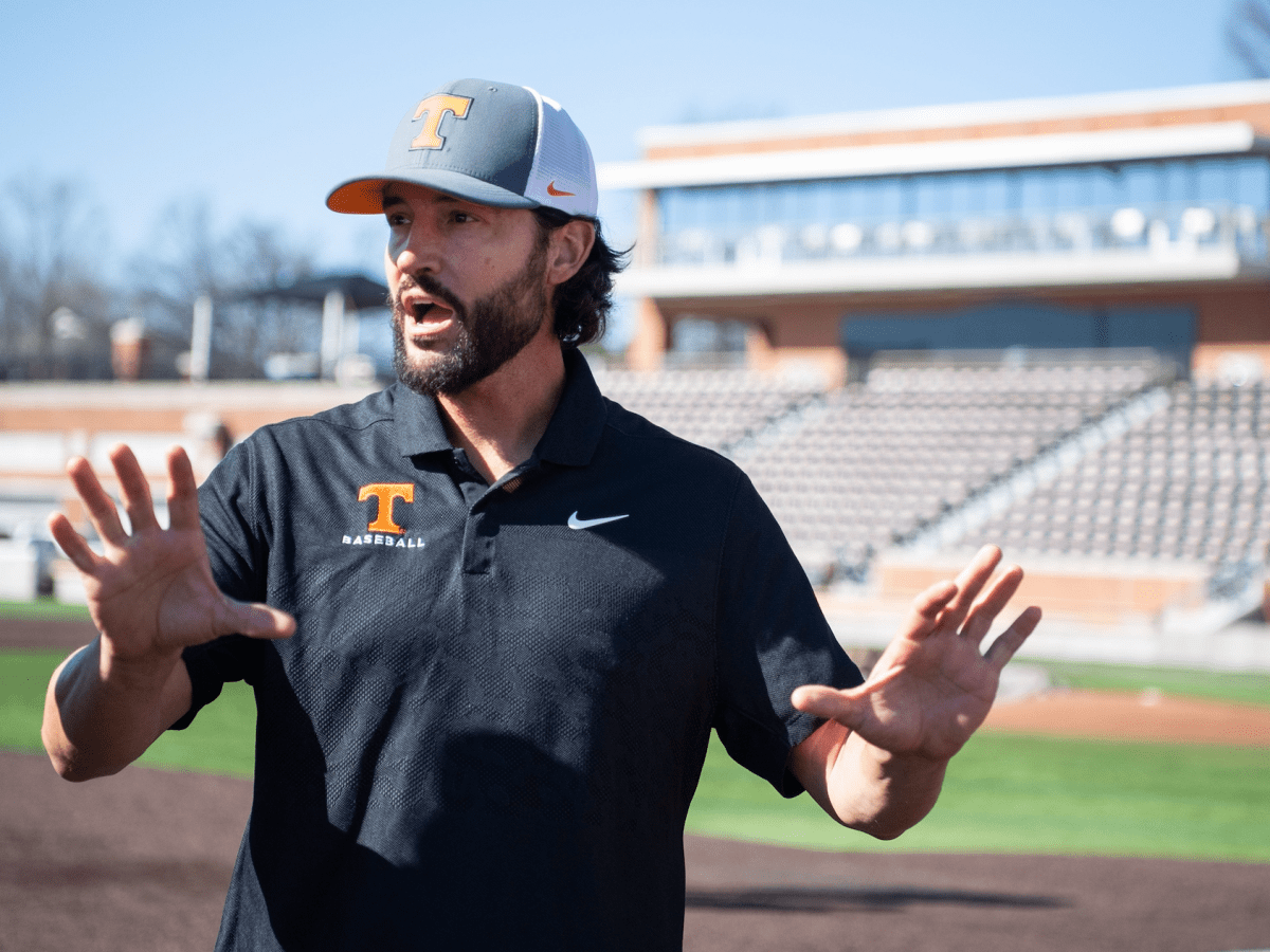 Tennessee Baseball Coach Dad: A Guide to Coaching, Family, and Community