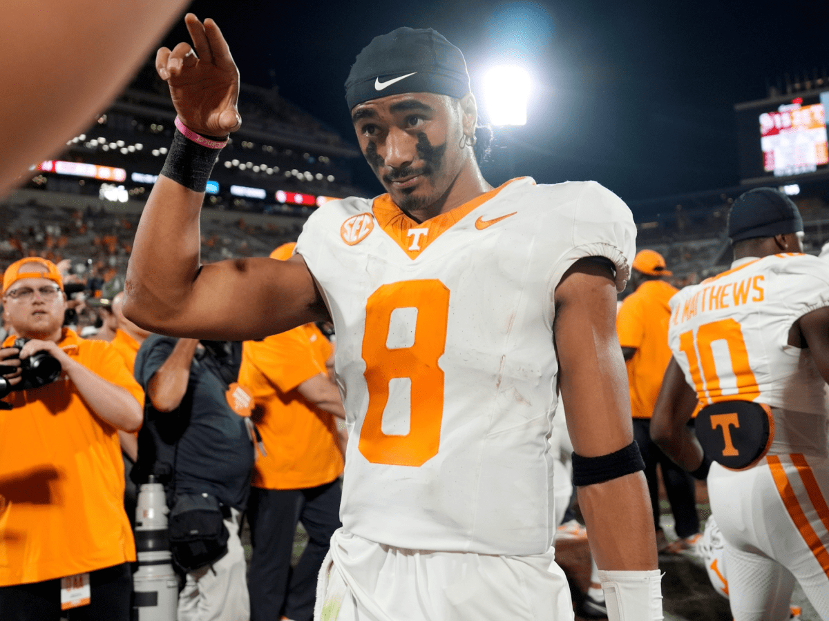 ESPN analyst wowed by throw from Tennessee Vols QB Nico Iamaleava that  didn't count