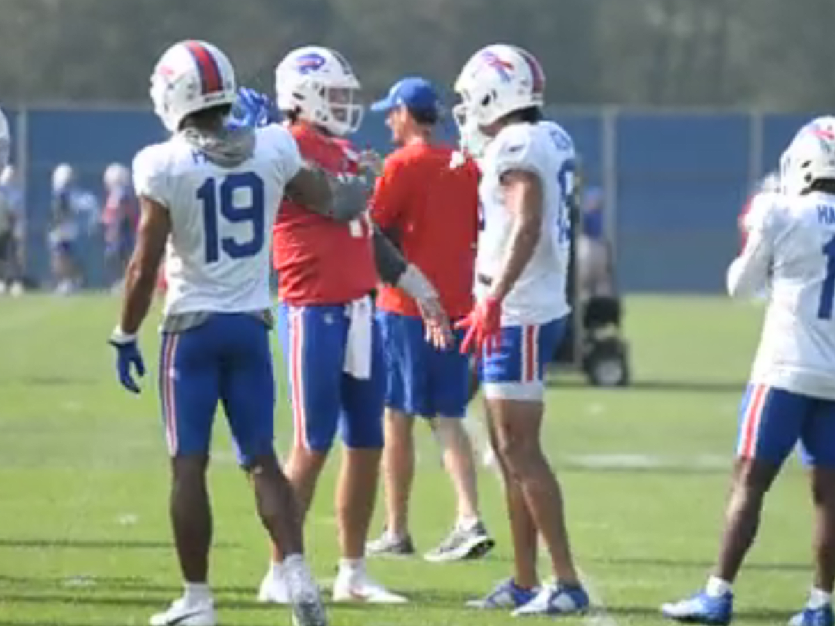 Bills' Josh Allen's sideline interaction goes viral for all the right  reasons - A to Z Sports