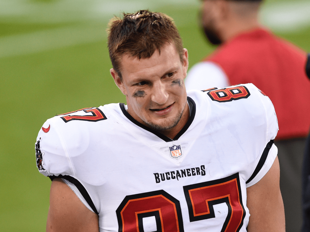 Rob Gronkowski plans on returning to Tampa Bay Buccaneers in 2021