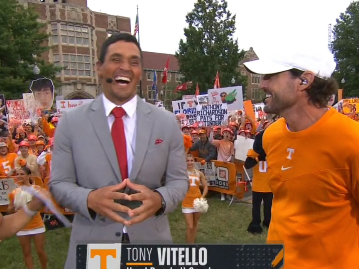 Tennessee baseball coach Tony Vitello was hired by Vols in 36-hour blur