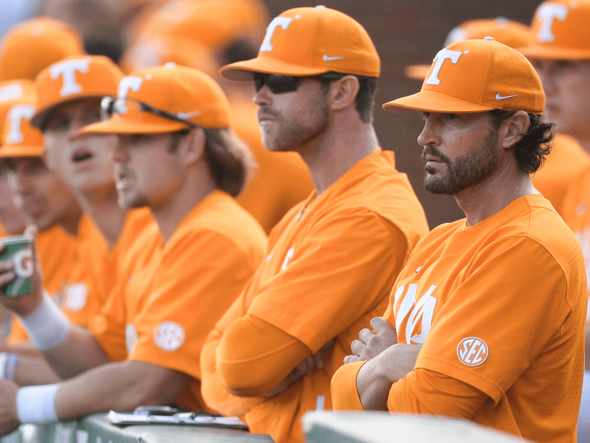 Former Tennessee Vols baseball star involved in scary play - A to