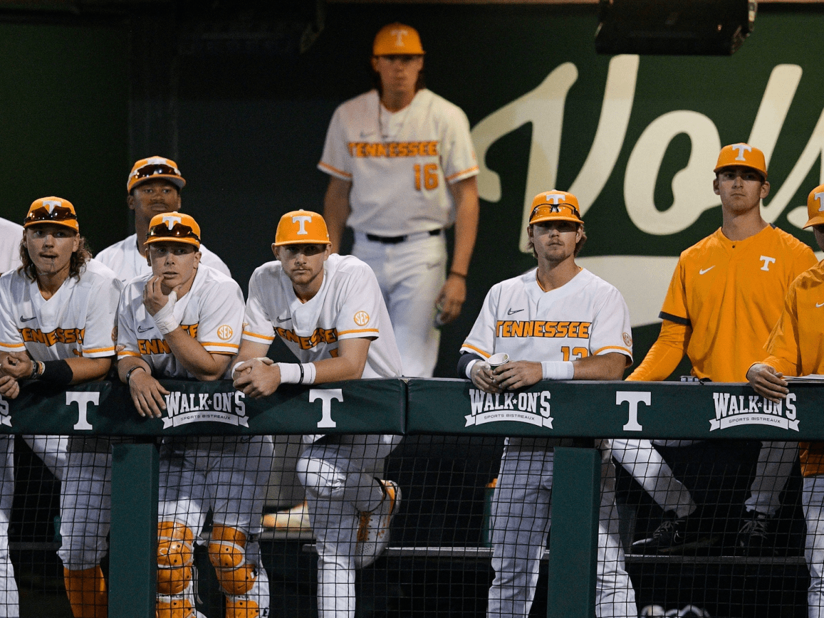 Florida Baseball: Gators claim series against Tennessee in two