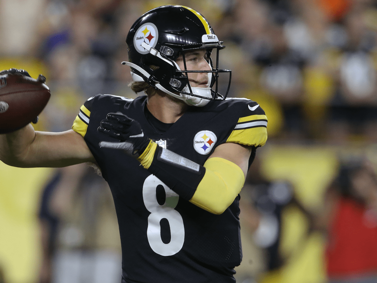 Respected NFL analyst praises a Steelers QB while criticizing another one -  A to Z Sports