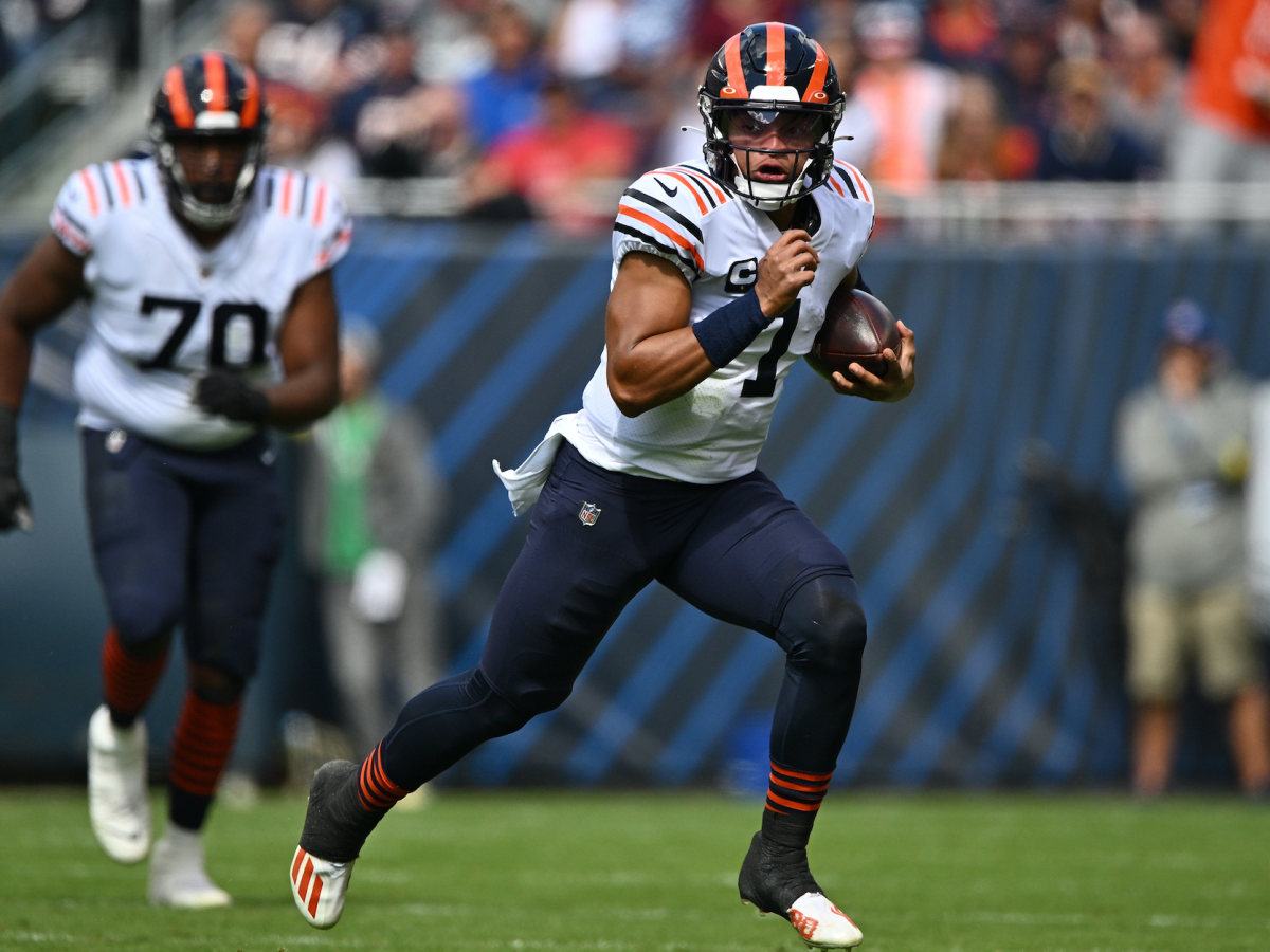 Bears Fans Celebrate Justin Fields' Strong Performance in Win vs