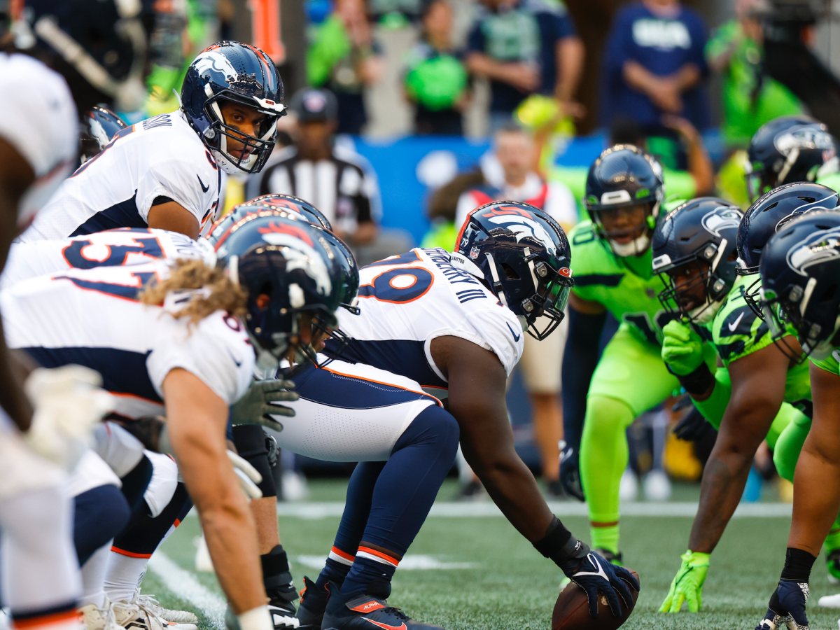 Russell Wilson sets tone in Broncos' OTAs with 'wild obsession