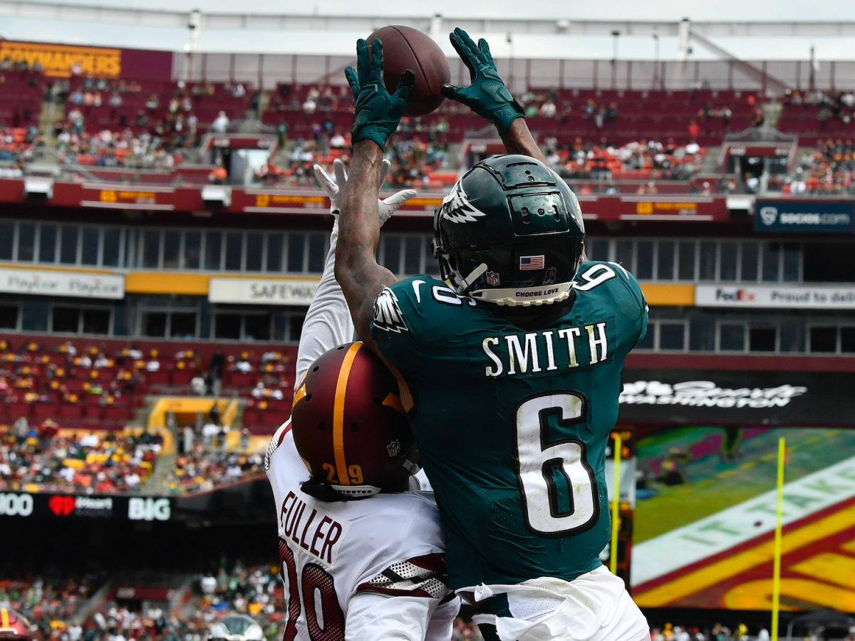 DeVonta Smith knows patience, but the Eagles need to get him the