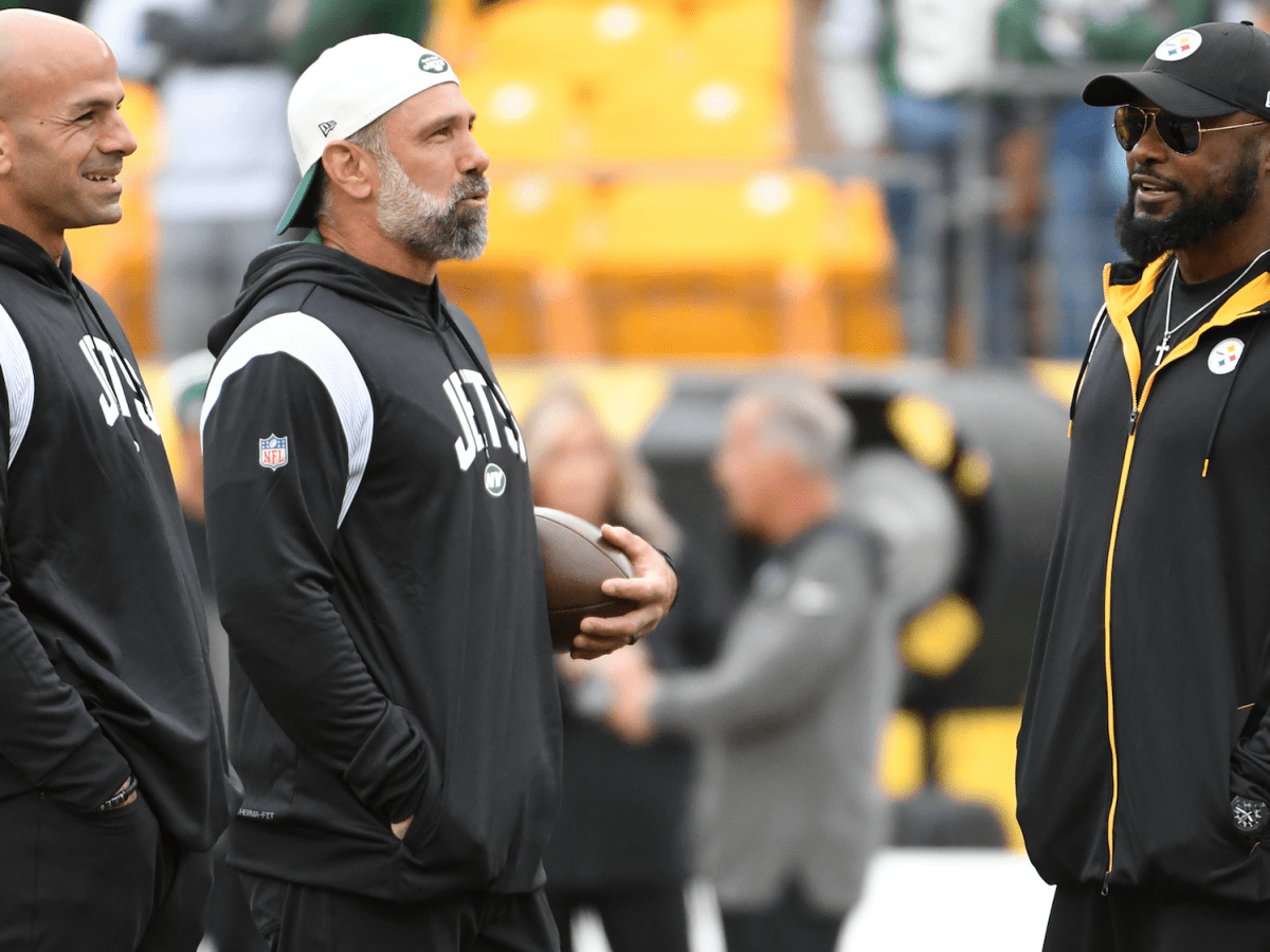 N.J.'s Kenny Pickett throws interception on first NFL pass for Steelers vs.  Jets 