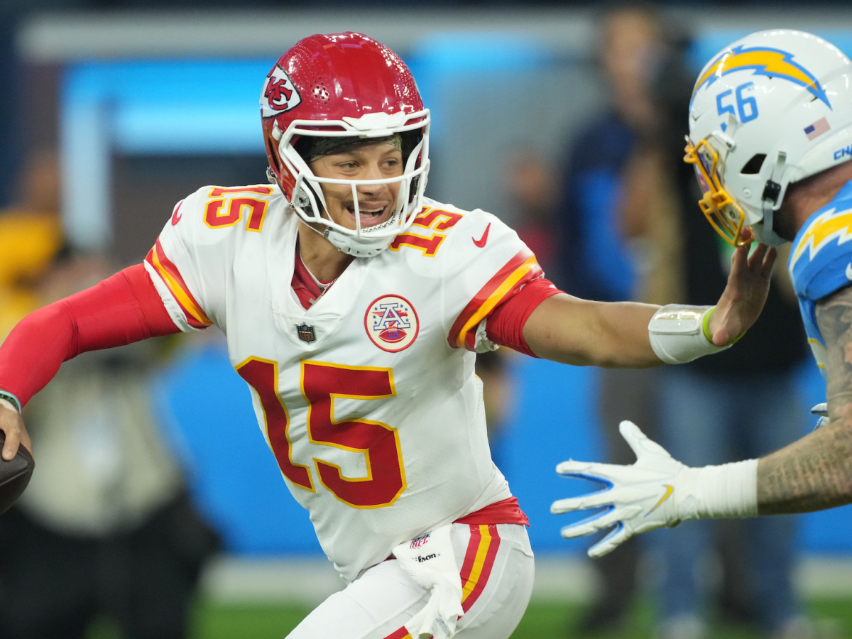 Kansas City Chiefs vs Los Angeles Chargers Matchup Preview - November 20th,  2022