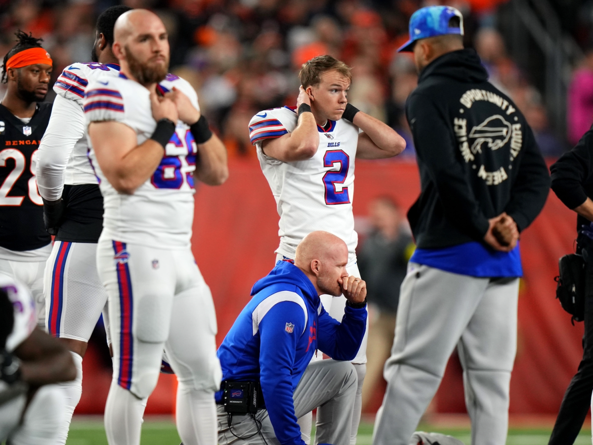 Bills vs. Bengals officially postponed after Damar Hamlin injury