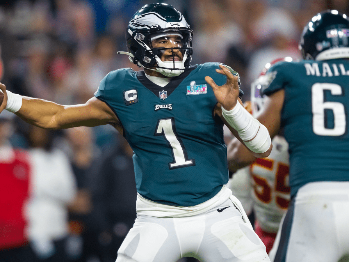 Eagles' Jalen Hurts has historic night in Super Bowl LVII - CBS Philadelphia