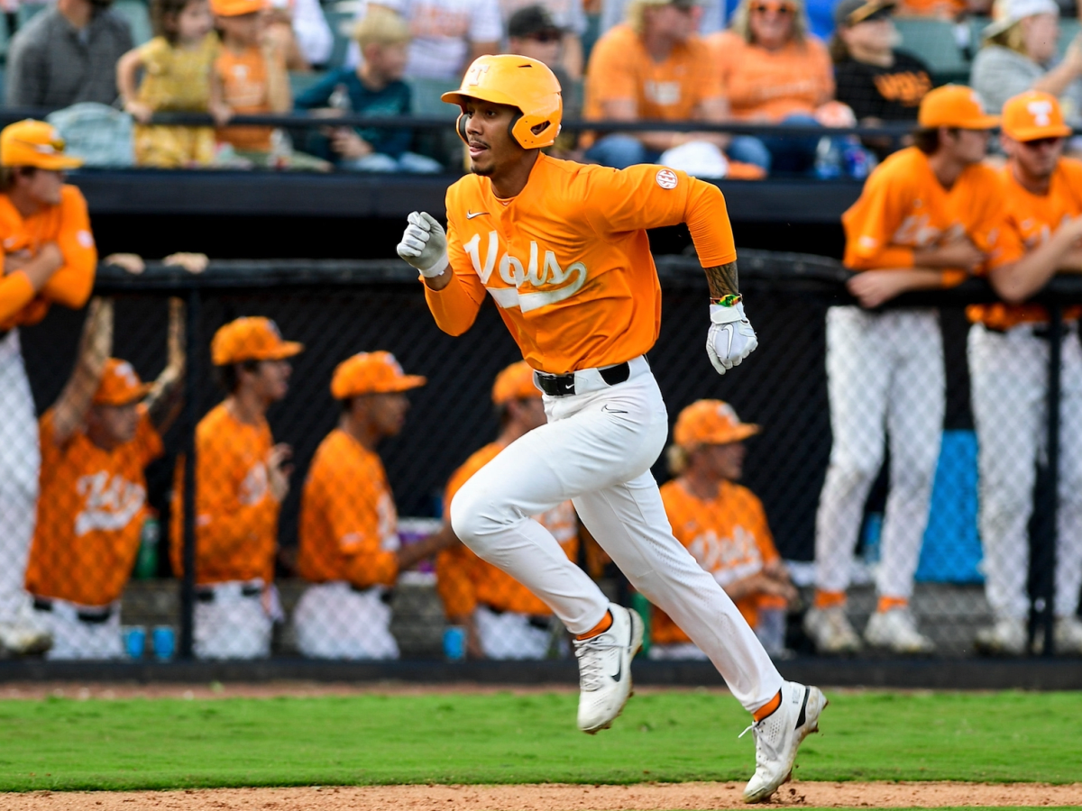 Tennessee Baseball on X: E7  Vols add on with Maui's solo homer