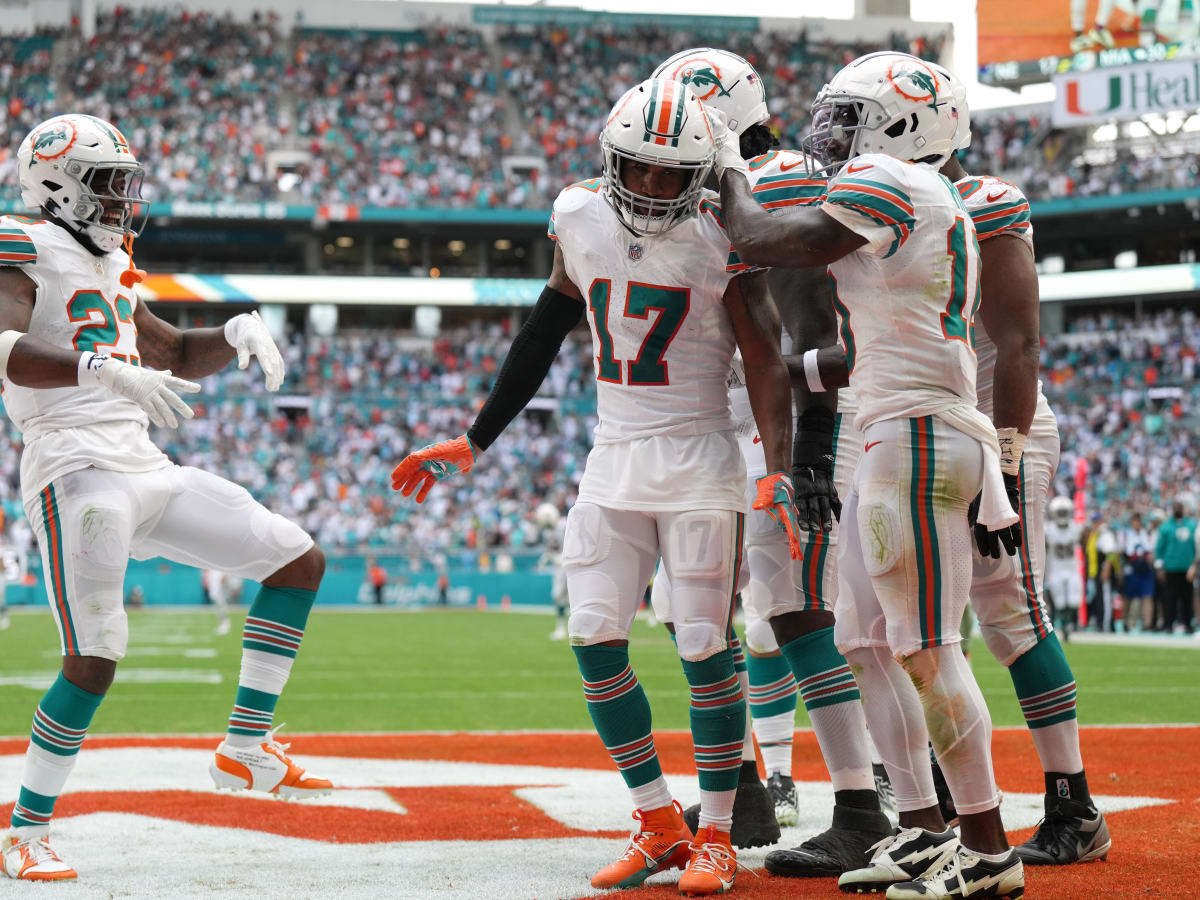 Miami dolphins deals classic uniforms