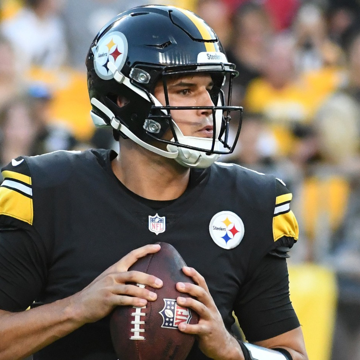 BREAKING: Steelers Trade Proposal Passes Over Mason Rudolph for 25-Year-Old QB Upgrade...BÉ CÚU - Winunie
