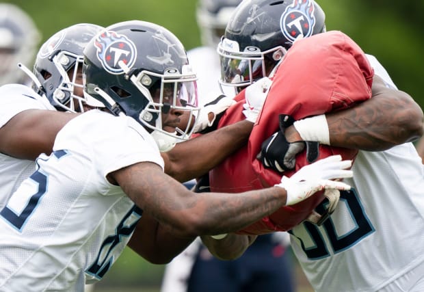 REACTION: Titans Revive Their TE Core By Signing Austin Hooper - A to Z  Sports