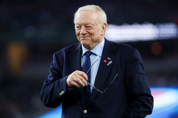 Jerry Jones Says Cowboys Had '1 Percent Chance' to Draft Trevon