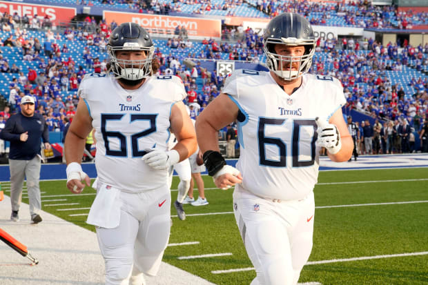 Tennessee Titans' Ben Jones makes top 10 of PFF's center rankings