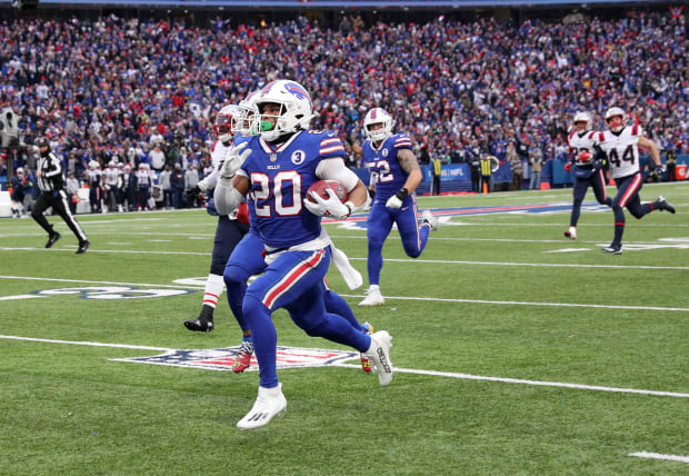 Bills RB Nyheim Hines Out For Season After Jet Ski Accident