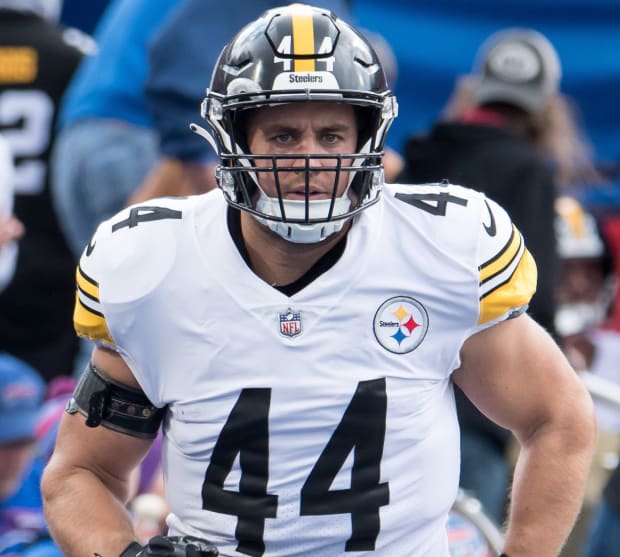 Pittsburgh Steelers fullback Derek Watt (44) practices before an