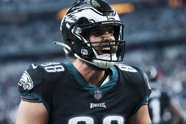 What happened to Eagles' offense in win over Patriots? RBs benched,  ignored; Dallas Goedert invisible 