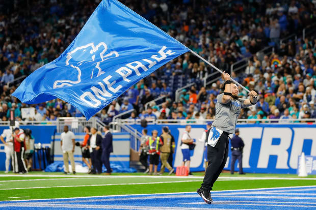 Back at Ford Field, Bills face surging Lions