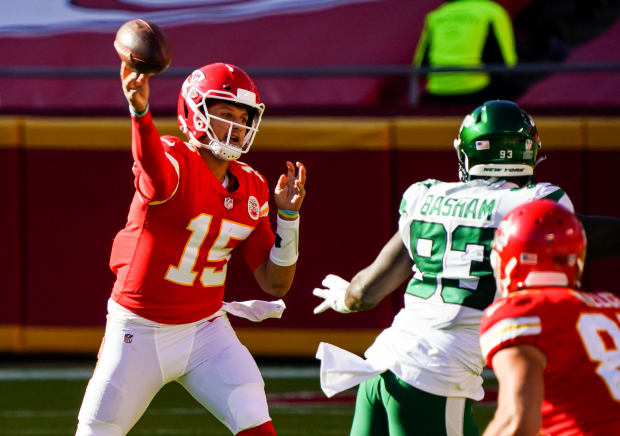 New York Jets open as 9-point underdogs vs Kansas City Chiefs